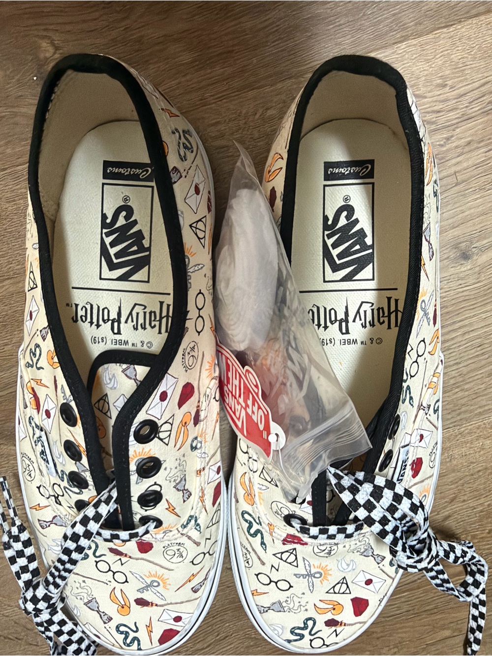 Vans x Harry Potter — off white